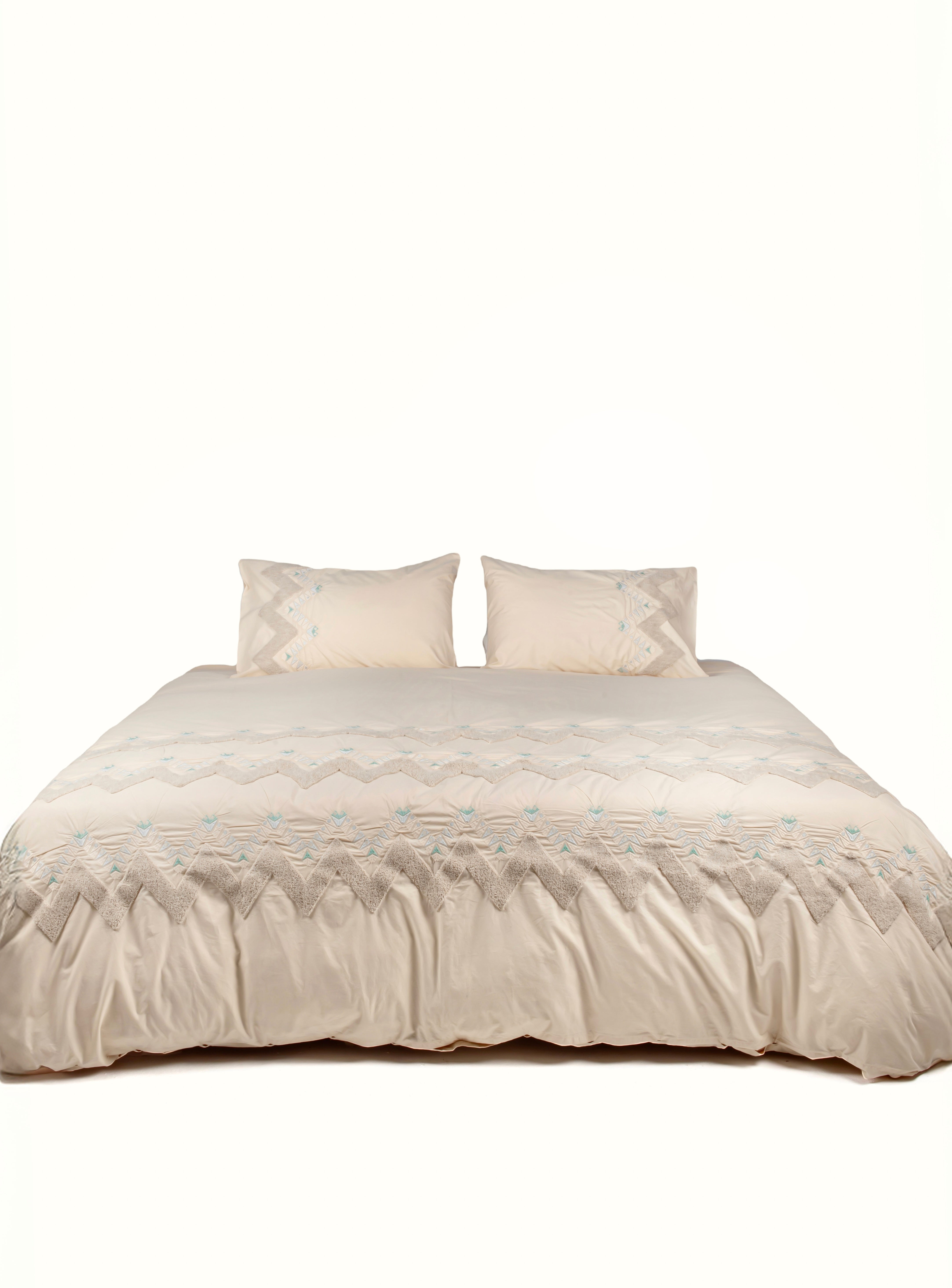 Waves Tufted and Embroidered Duvet Set