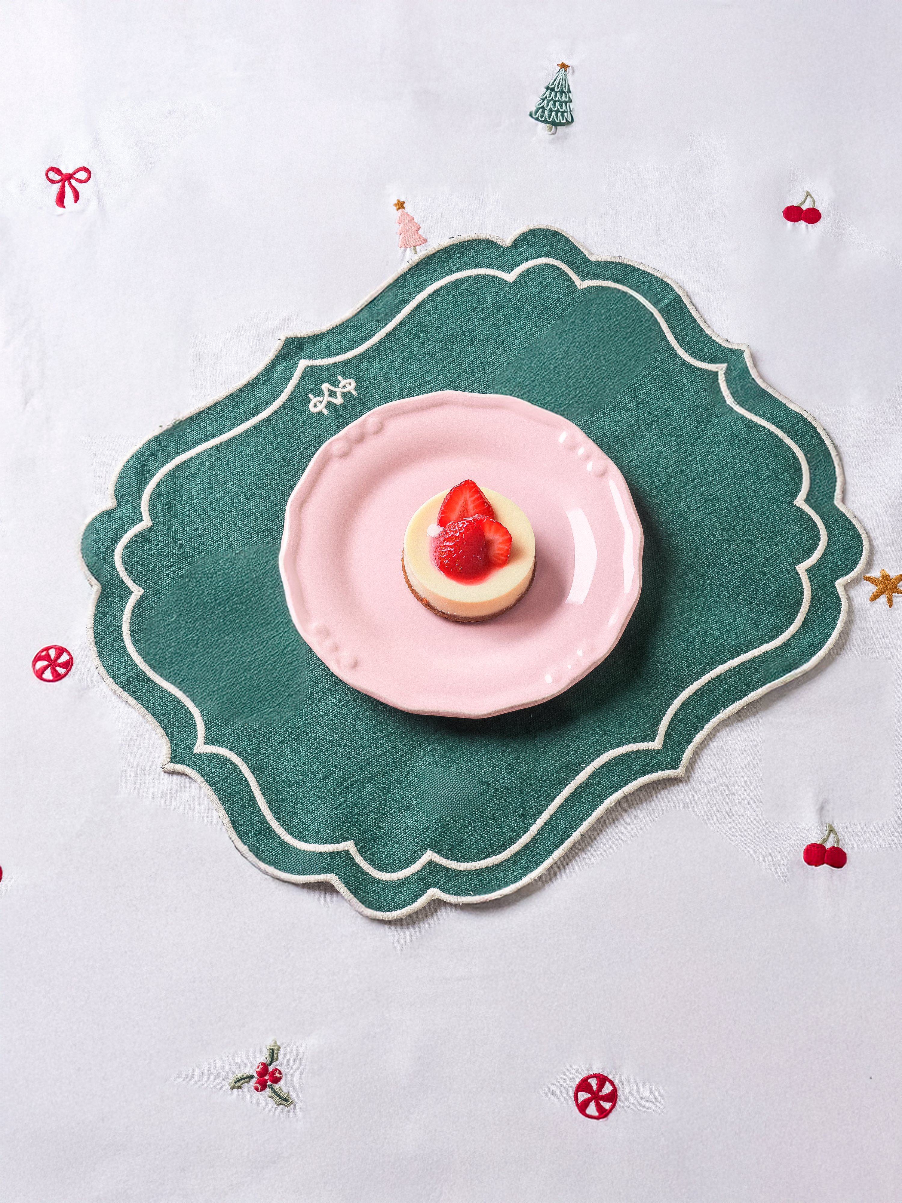 The Green Placemat (set of 8)