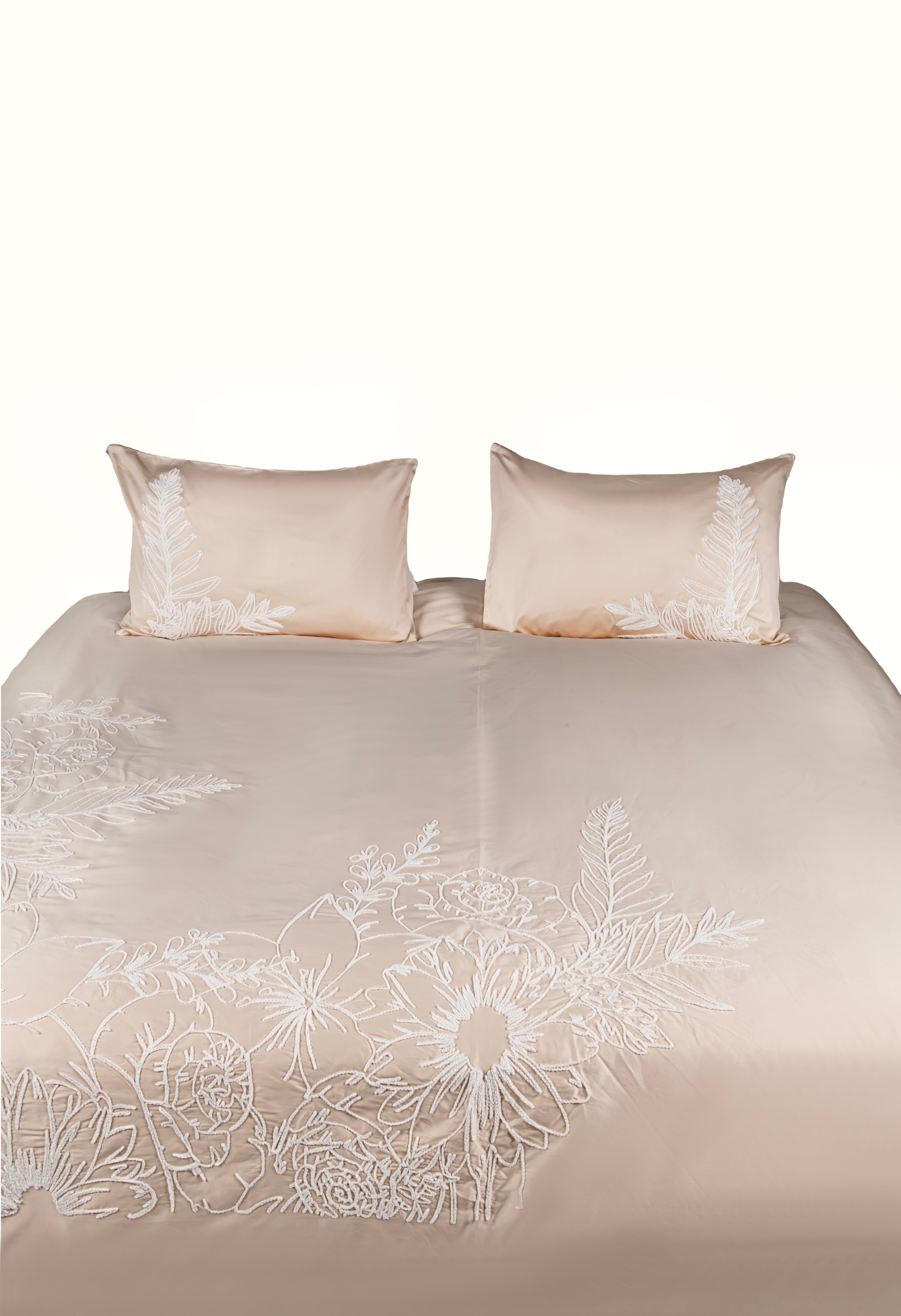 Floral Illusion Chenille Embroidered Duvet Set in Blush Ivory