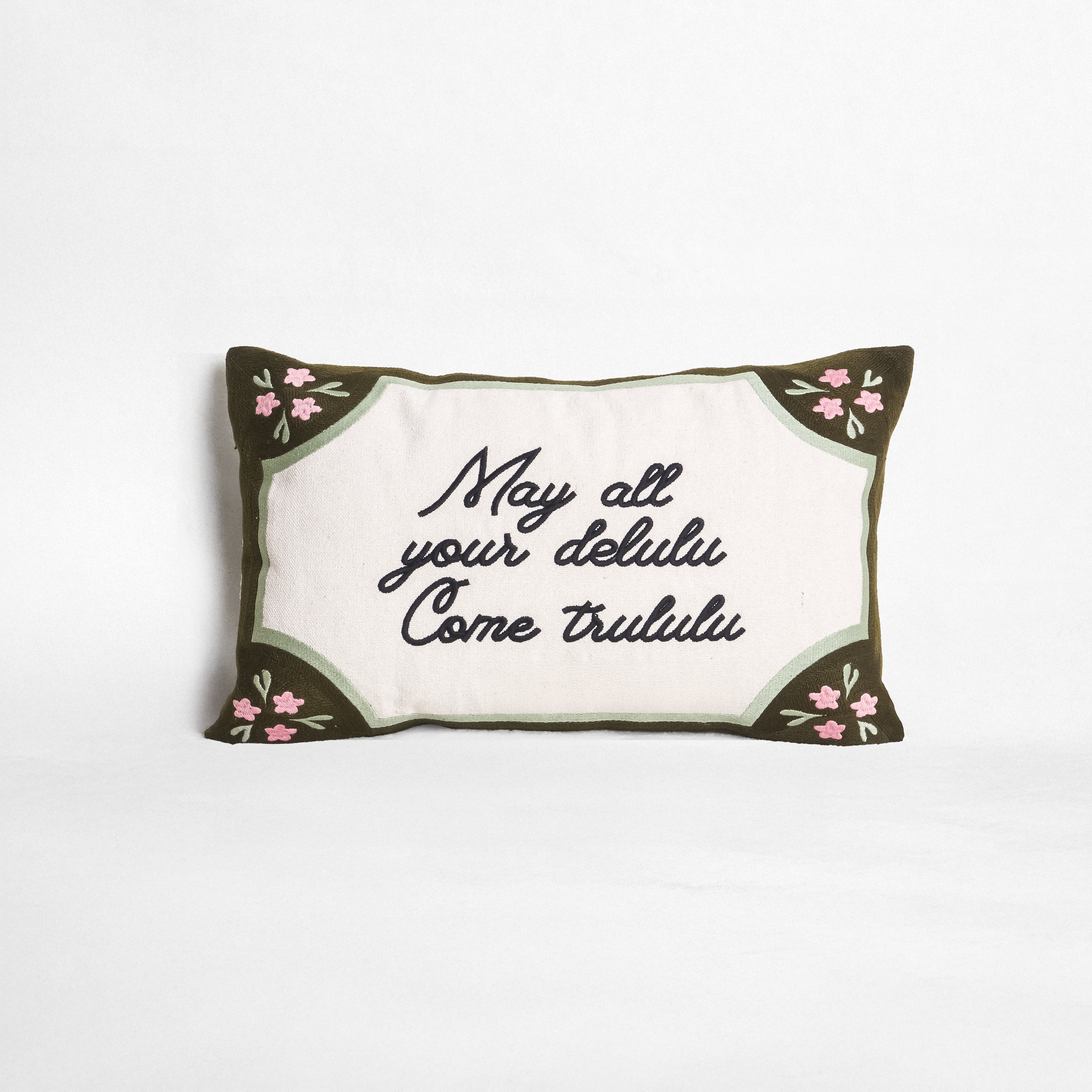 Delulu to Trululu Cushion