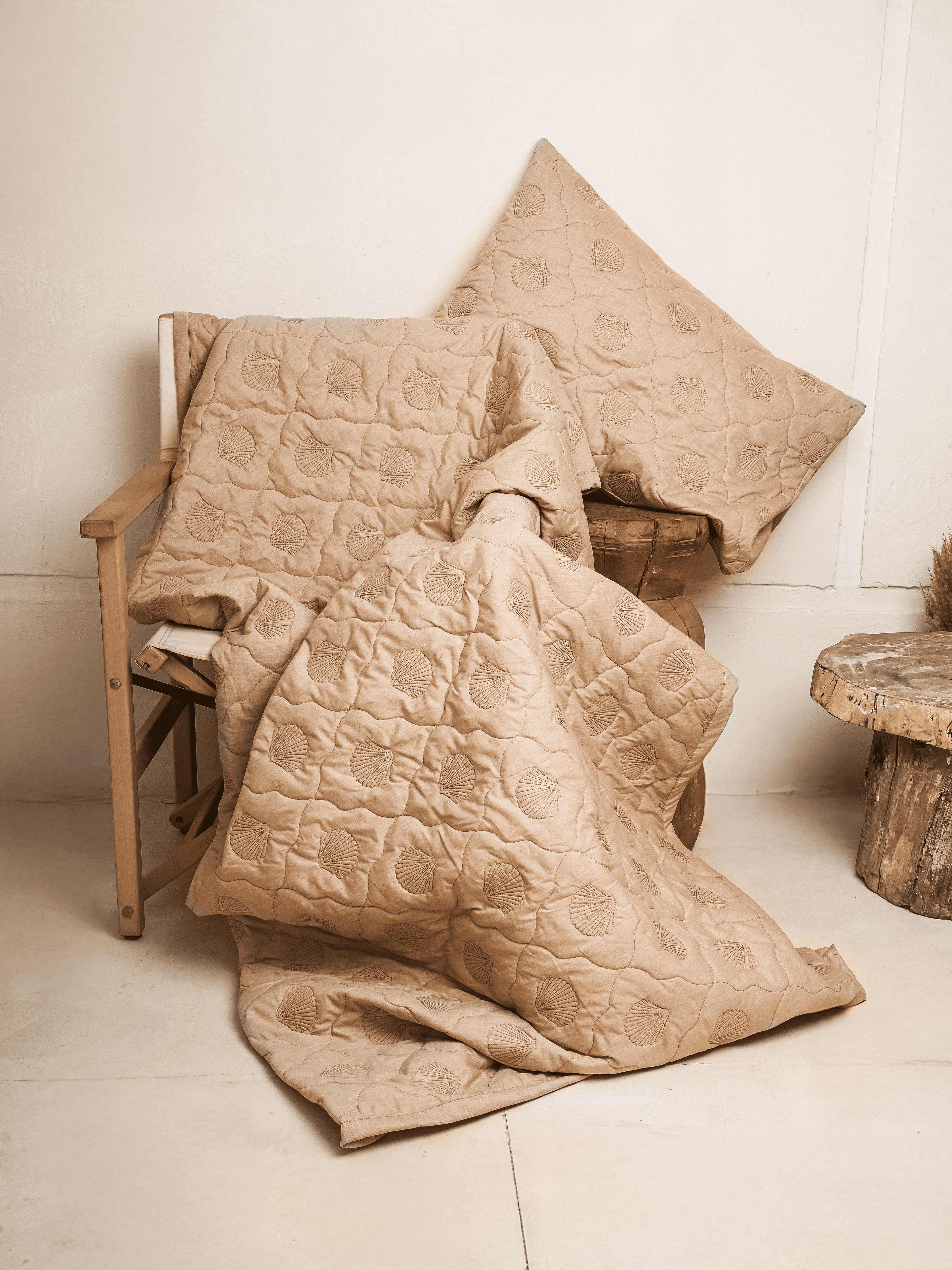 Seashell Quilt in Beige
